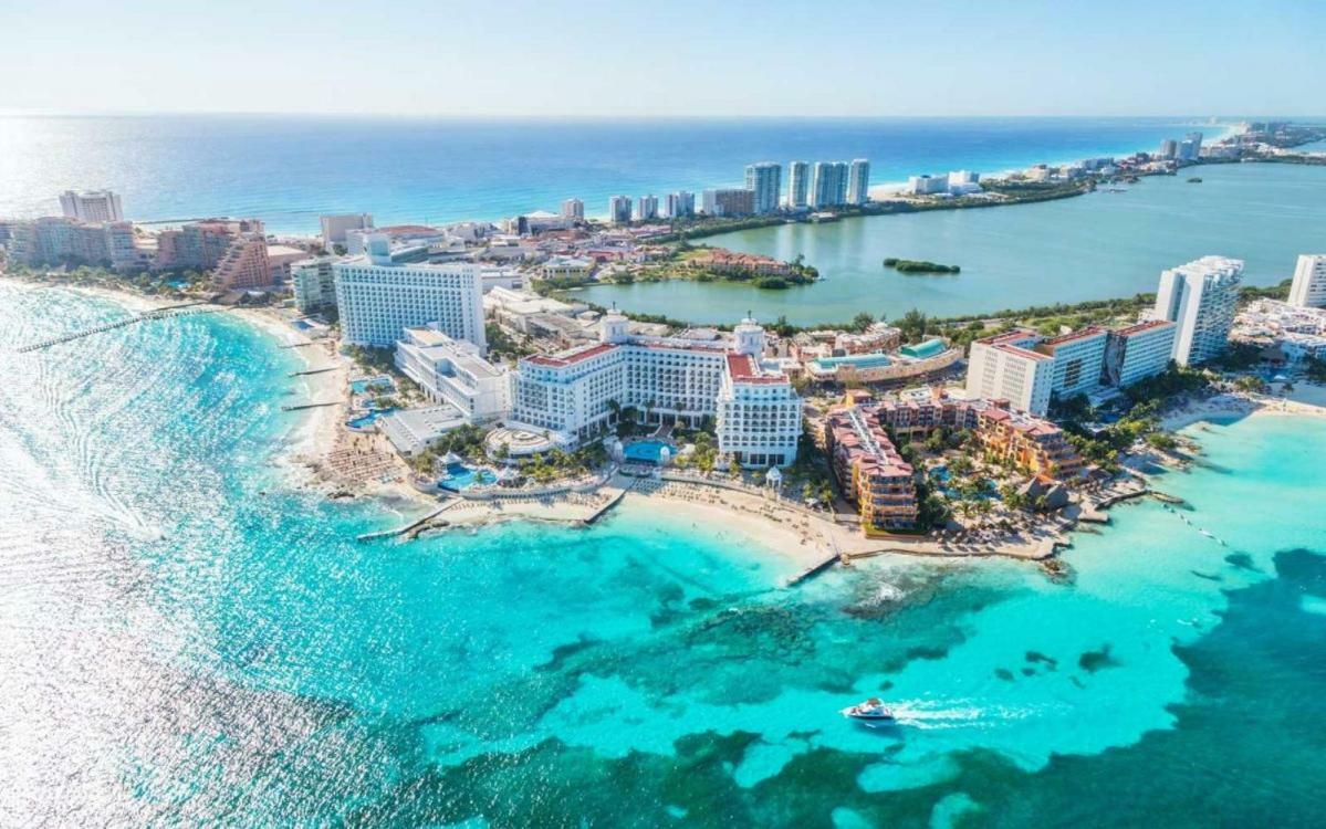 Depas Flamboyan Centro De Cancun D1 Экстерьер фото